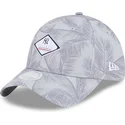 graue-verstellbare-curved-cap-fur-damen-9twenty-leaf-open-back-spring-training-fan-pack-2025-der-new-york-yankees-mlb-von-new-er