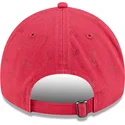 gebogene-rosa-verstellbare-damenkappe-9twenty-pattern-spring-training-fan-pack-2025-der-new-york-yankees-mlb-von-new-era