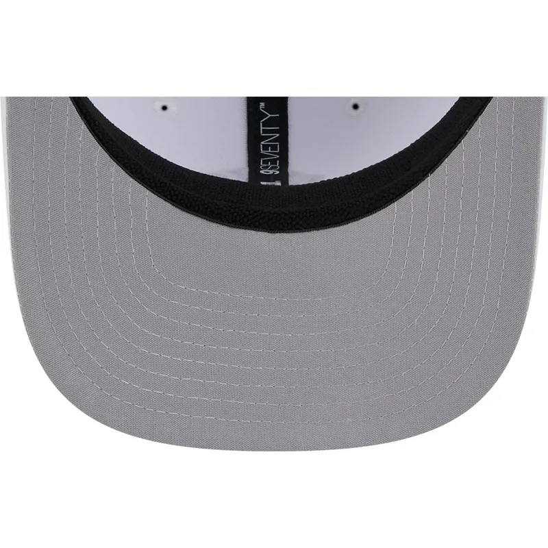 weisse-trucker-cap-9seventy-perf-spring-training-fan-pack-2025-der-new-york-yankees-mlb-von-new-era weisse-trucker-cap-9seventy-perf-spring-training-fan-pack-2025-der-new-york-yankees-mlb-von-new-era