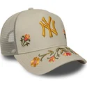 casquette-trucker-beige-a-frame-floral-icon-new-york-yankees-mlb-new-era