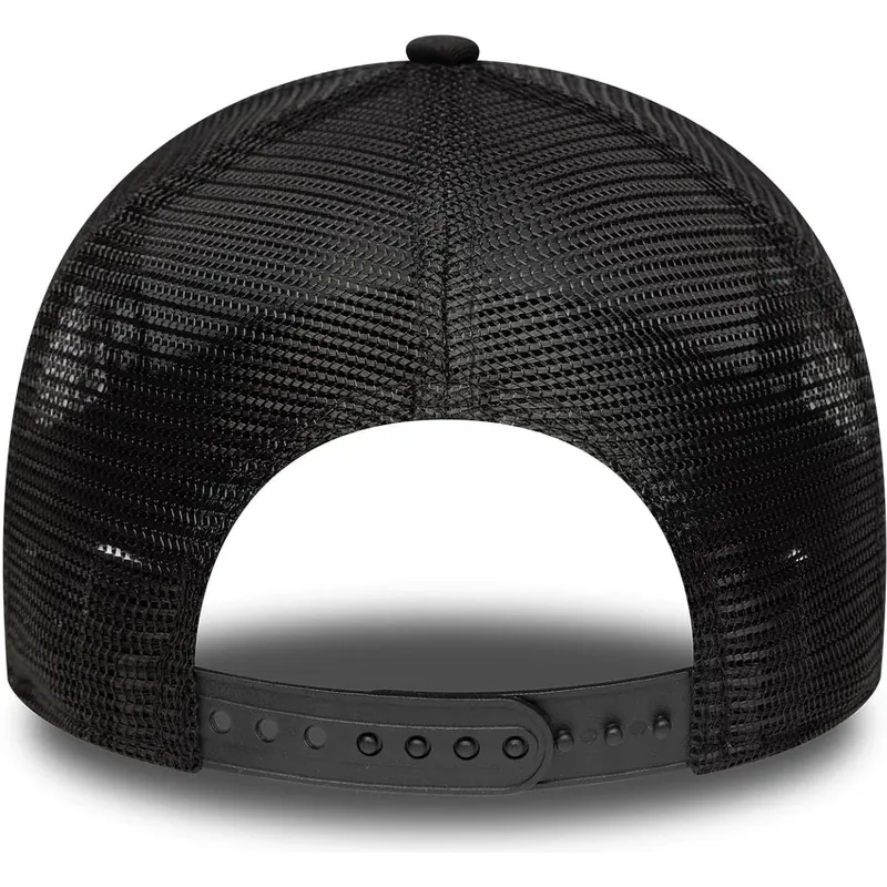 schwarze-trucker-kappe-a-frame-oval-distress-patch-von-new-era