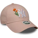 gebogene-rosa-verstellbare-damenkappe-9forty-beaded-der-new-york-yankees-mlb-von-new-era