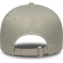 beige-gebogene-verstellbare-damenkappe-9forty-woven-der-new-york-yankees-mlb-von-new-era