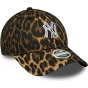 damen-verstellbare-leoparden-kurvenkappe-9twenty-outline-der-new-york-yankees-mlb-von-new-era