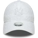 casquette-courbee-blanche-ajustable-pour-femme-avec-logo-blanc-9twenty-broderie-new-york-yankees-mlb-new-era