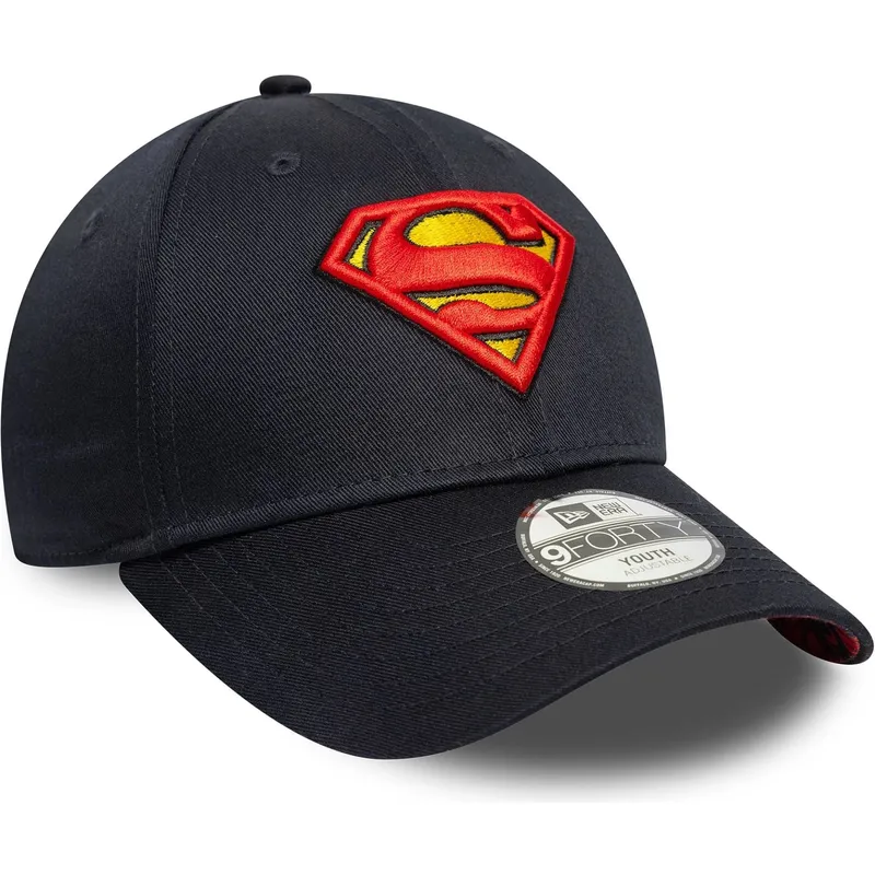 marineblaue-verstellbare-gebogene-kappe-fur-kinder-9forty-all-over-print-von-superman-dc-comics-von-new-era