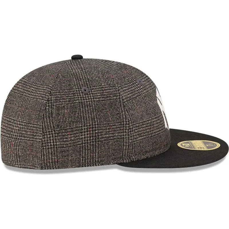 schwarze-enganliegende-flatcap-59fifty-day-retro-crown-der-new-york-yankees-mlb-von-new-era