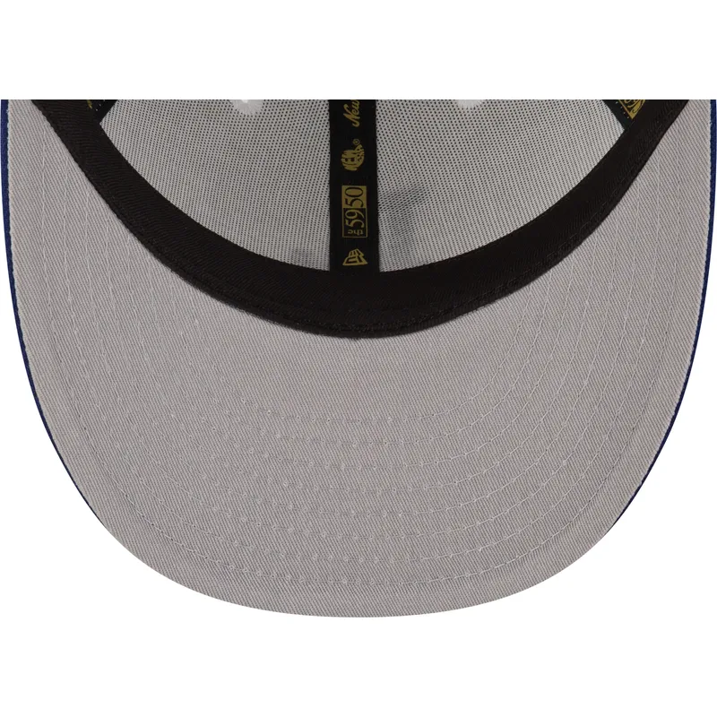weisse-und-blaue-anliegende-flat-cap-59fifty-day-low-profile-der-los-angeles-dodgers-mlb-von-new-era weisse-und-blaue-anliegende-flat-cap-59fifty-day-low-profile-der-los-angeles-dodgers-mlb-von-new-era