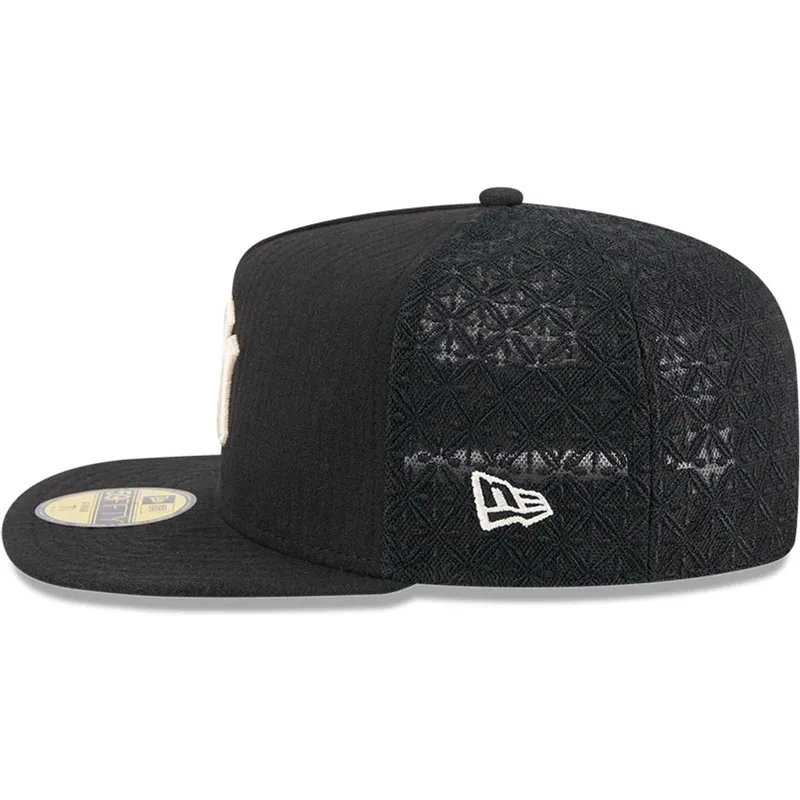 schwarze-enganliegende-flat-cap-59fifty-day-a-frame-der-new-york-yankees-mlb-von-new-era schwarze-enganliegende-flat-cap-59fifty-day-a-frame-der-new-york-yankees-mlb-von-new-era