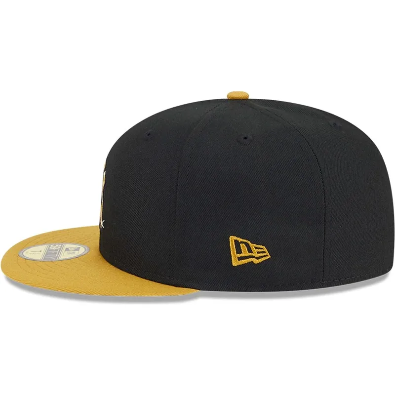 schwarze-und-gelbe-anliegende-flatcap-mit-goldenem-logo-59fifty-day-von-new-york-yankees-mlb-von-new-era schwarze-und-gelbe-anliegende-flatcap-mit-goldenem-logo-59fifty-day-von-new-york-yankees-mlb-von-new-era