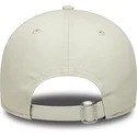 gebogene-beige-und-marineblaue-verstellbare-kappe-9forty-side-script-der-new-york-yankees-mlb-von-new-era
