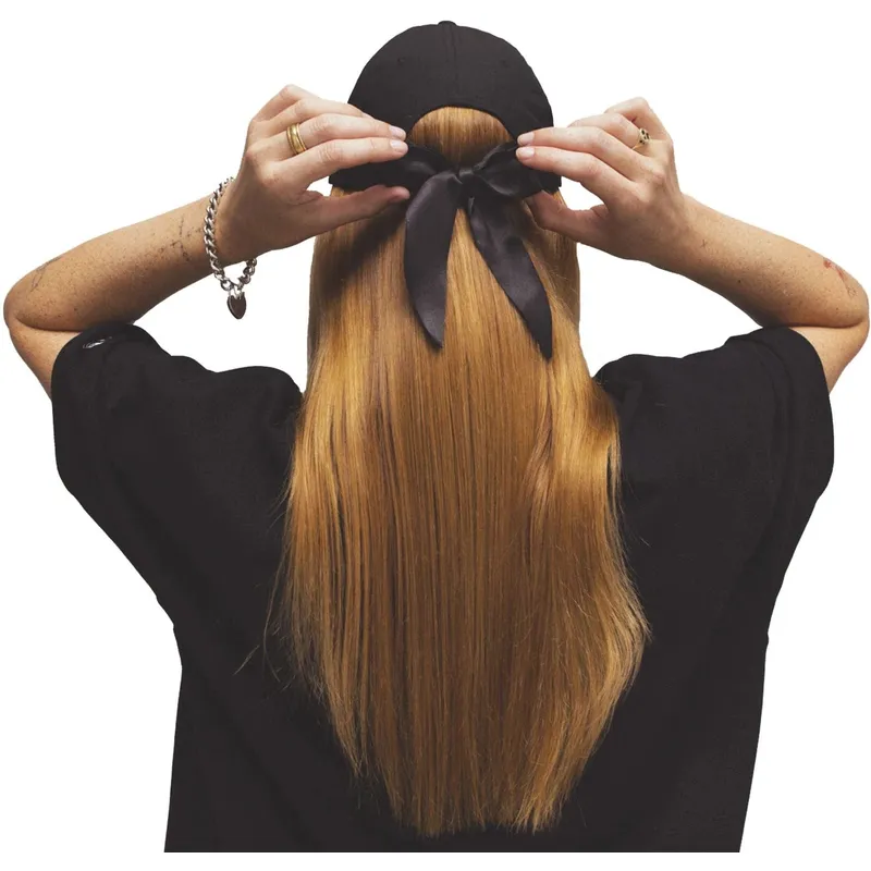 schwarze-verstellbare-gebogene-kappe-fur-damen-mit-schwarzem-logo-9twenty-bow-back-der-new-york-yankees-mlb-von-new-era