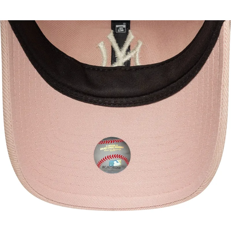 verstellbare-rosa-gebogene-kappe-fur-damen-9twenty-dye-denim-der-new-york-yankees-mlb-von-new-era