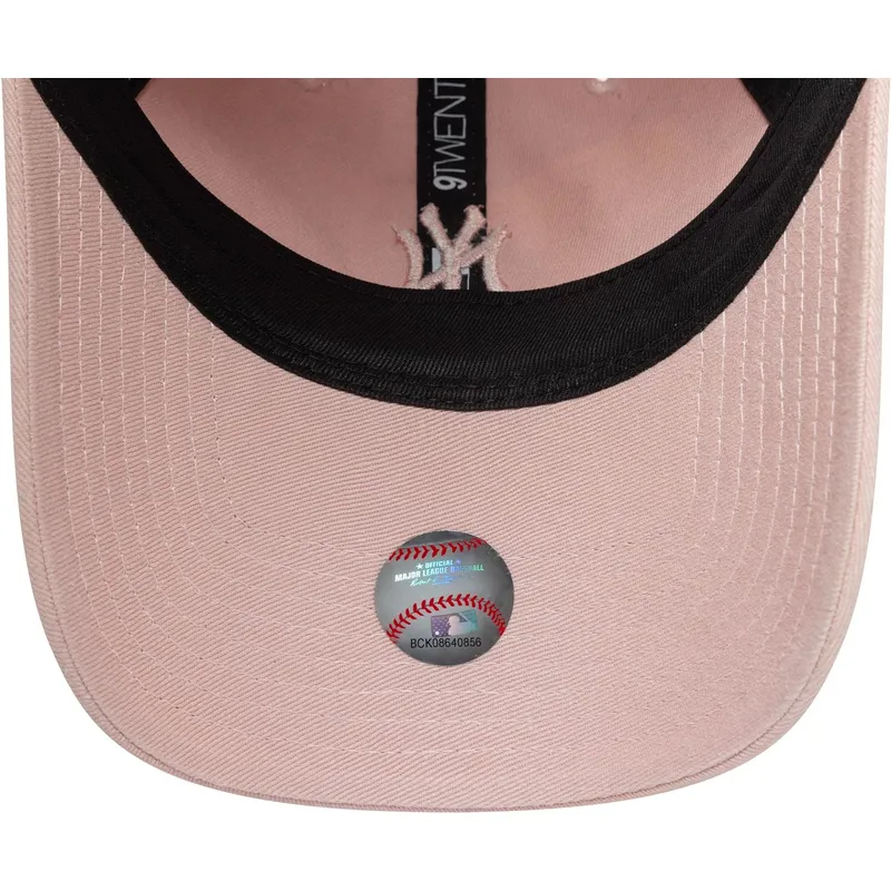 gebogene-rosa-verstellbare-damenkappe-mit-rosa-logo-9twenty-mini-washed-von-new-york-yankees-mlb-von-new-era gebogene-rosa-verstellbare-damenkappe-mit-rosa-logo-9twenty-mini-washed-von-new-york-yankees-mlb-von-new-era