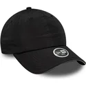 casquette-courbee-noire-ajustable-pour-femme-pony-tail-open-back-new-era