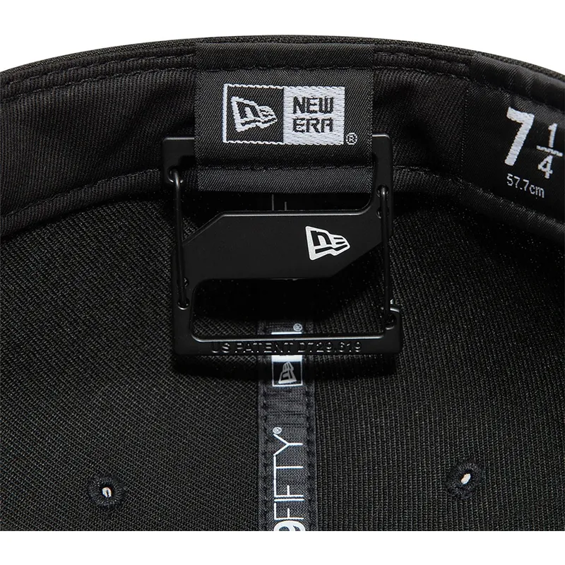 schwarzer-clip-von-new-era schwarzer-clip-von-new-era