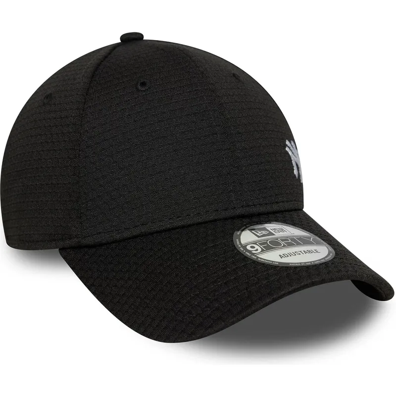 schwarze-gebogene-snapback-kappe-9forty-flawless-mesh-der-new-york-yankees-mlb-von-new-era