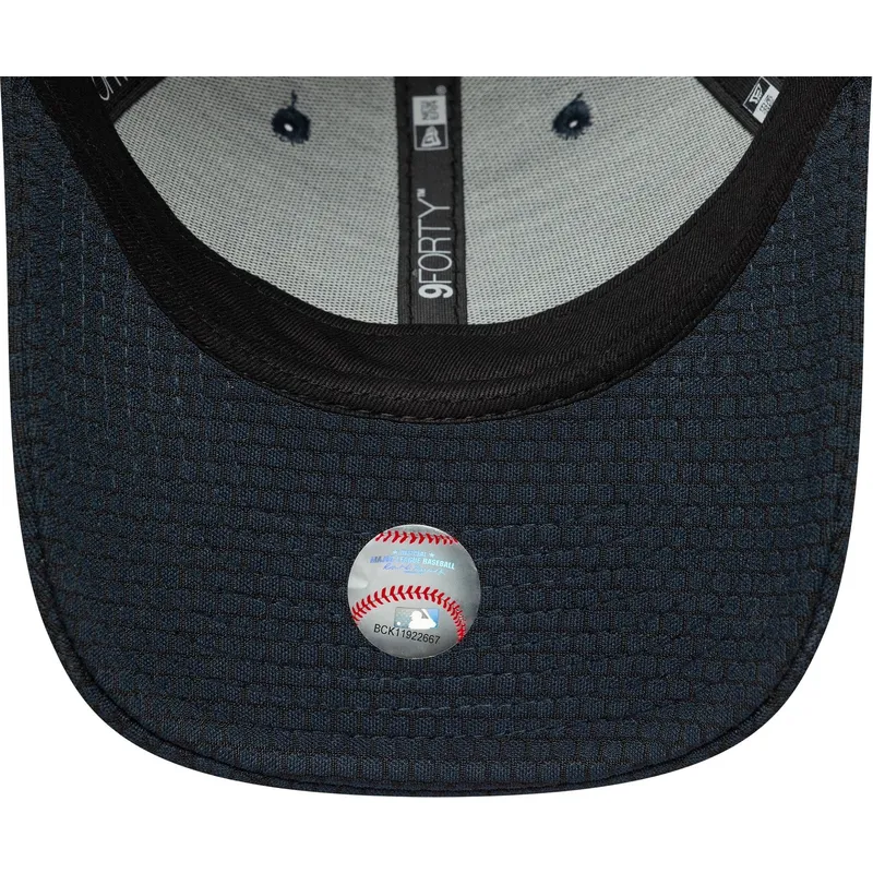 marineblaue-gebogene-snapback-kappe-mit-blauem-logo-9forty-flawless-mesh-der-new-york-yankees-mlb-von-new-era