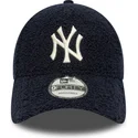 casquette-courbee-bleue-marine-ajustable-9forty-borg-new-york-yankees-mlb-new-era