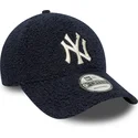 casquette-courbee-bleue-marine-ajustable-9forty-borg-new-york-yankees-mlb-new-era