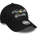 casquette-courbee-noire-ajustable-pour-femme-9forty-floral-script-new-york-yankees-mlb-new-era