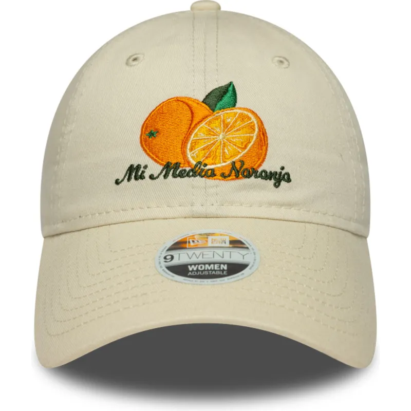 beige-verstellbare-curved-cap-fur-damen-9twenty-phrase-mi-media-naranja-von-new-era beige-verstellbare-curved-cap-fur-damen-9twenty-phrase-mi-media-naranja-von-new-era