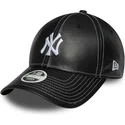casquette-courbee-noire-ajustable-pour-femme-9forty-topstitch-pu-new-york-yankees-mlb-new-era