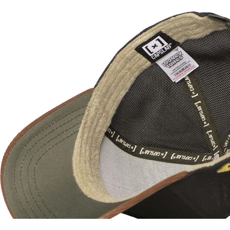 schwarze-und-braune-trucker-kappe-coyote-loo12-wi2-looney-tunes-von-capslab