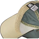 grune-und-schwarze-gebogene-snapback-kappe-daffy-duck-loo12-daf2-looney-tunes-von-capslab