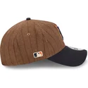 braune-und-marineblaue-verstellbare-curved-cap-9twenty-a-frame-wool-pinstripe-der-detroit-tigers-mlb-von-new-era