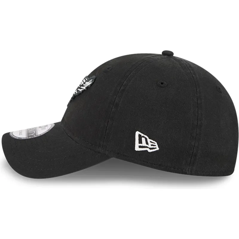schwarze-verstellbare-curved-cap-9twenty-stamp-der-detroit-red-wings-nhl-von-new-era