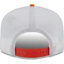 orangene-und-weisse-gebogene-snapback-kappe-19twenty-embroidered-patch-der-anaheim-ducks-nhl-von-new-era