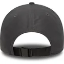 graue-verstellbare-curved-cap-9forty-pin-der-los-angeles-lakers-nba-von-new-era