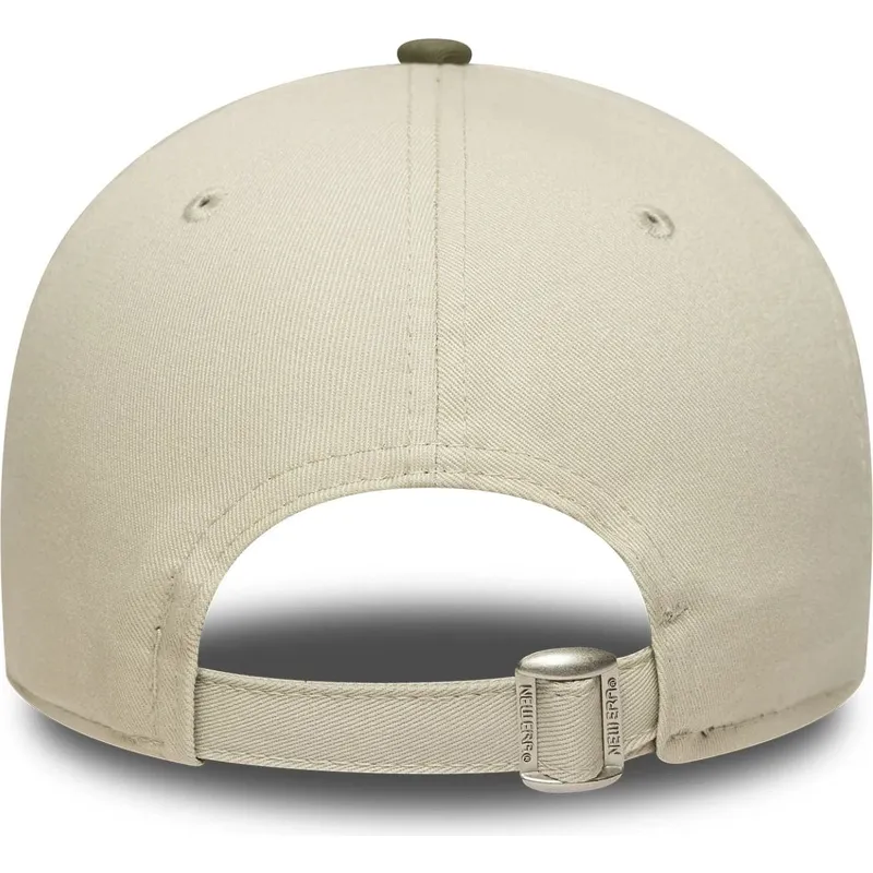 beige-und-grune-verstellbare-curved-cap-9forty-side-patch-der-new-york-yankees-mlb-von-new-era beige-und-grune-verstellbare-curved-cap-9forty-side-patch-der-new-york-yankees-mlb-von-new-era