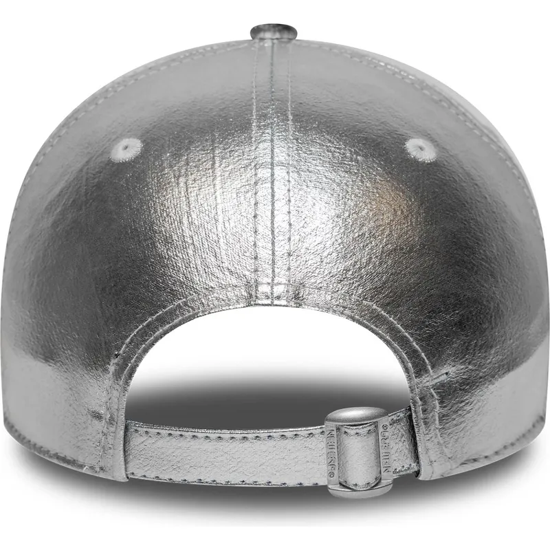 gebogene-silberne-verstellbare-damenkappe-9forty-metallic-der-new-york-yankees-mlb-von-new-era