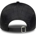 schwarze-gebogene-verstellbare-damenkappe-mit-schwarzem-logo-9twenty-padded-von-new-york-yankees-mlb-von-new-era