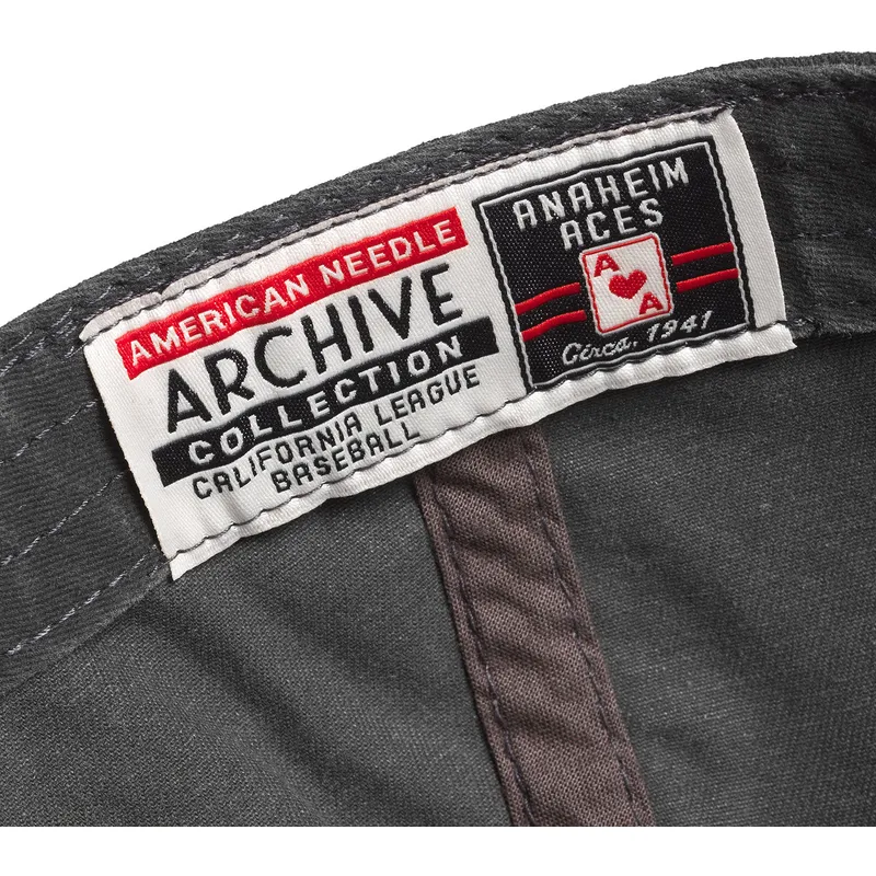 gebogene-marineblau-und-rote-verstellbare-kappe-anaheim-aces-archive-von-american-needle