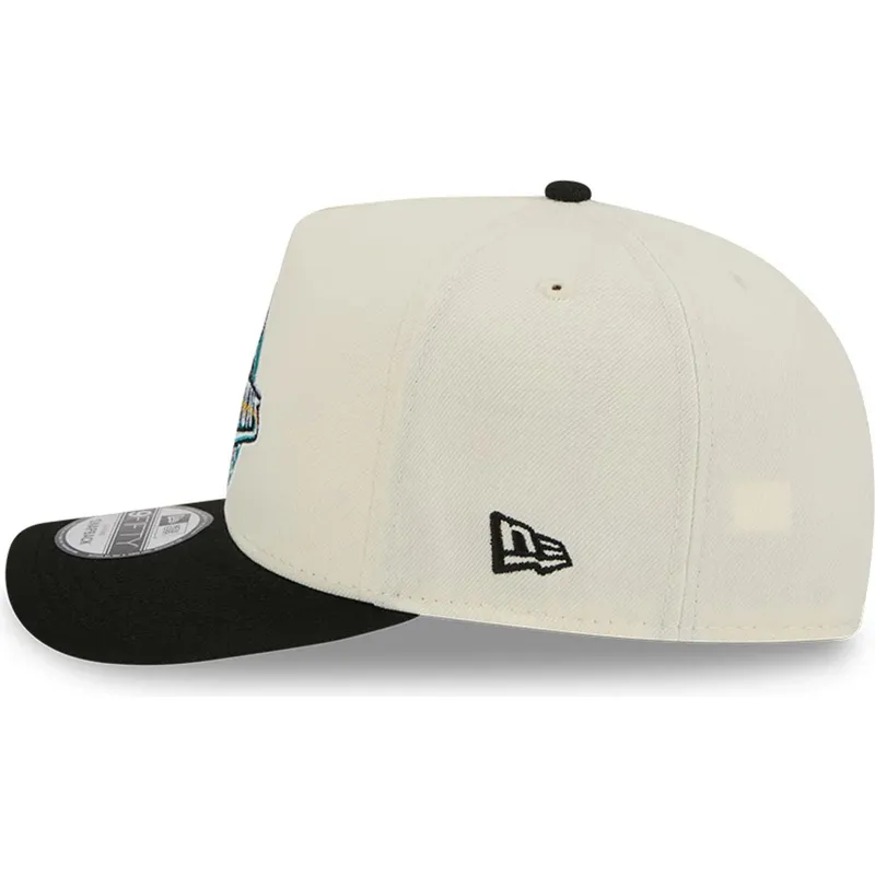 beige-und-schwarze-gebogene-snapback-kappe-9fifty-a-frame-precurved-hardwood-classics-der-detroit-pistons-nba-von-new-era