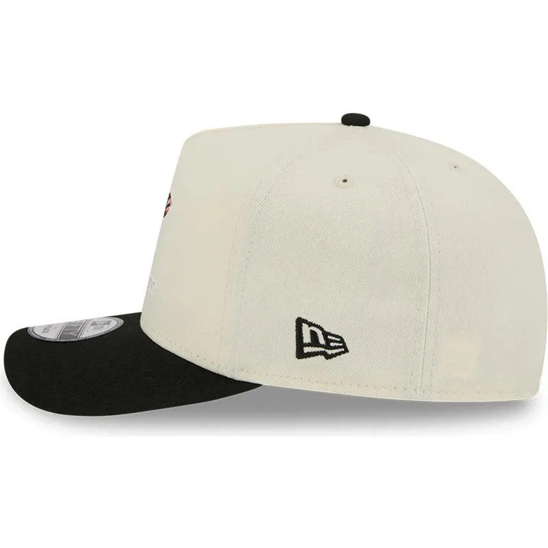 beige-und-schwarze-gebogene-snapback-kappe-9fifty-a-frame-precurved-hardwood-classics-der-milwaukee-bucks-nba-von-new-era