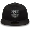 schwarze-enganliegende-flatcap-mit-schwarzem-fc-barcelona-laliga-logo-59fifty-mes-que-un-club-von-new-era