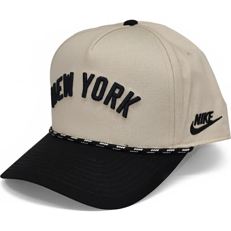 beige-und-schwarze-gebogene-snapback-kappe-rise-structured-der-new-york-yankees-mlb-von-nike