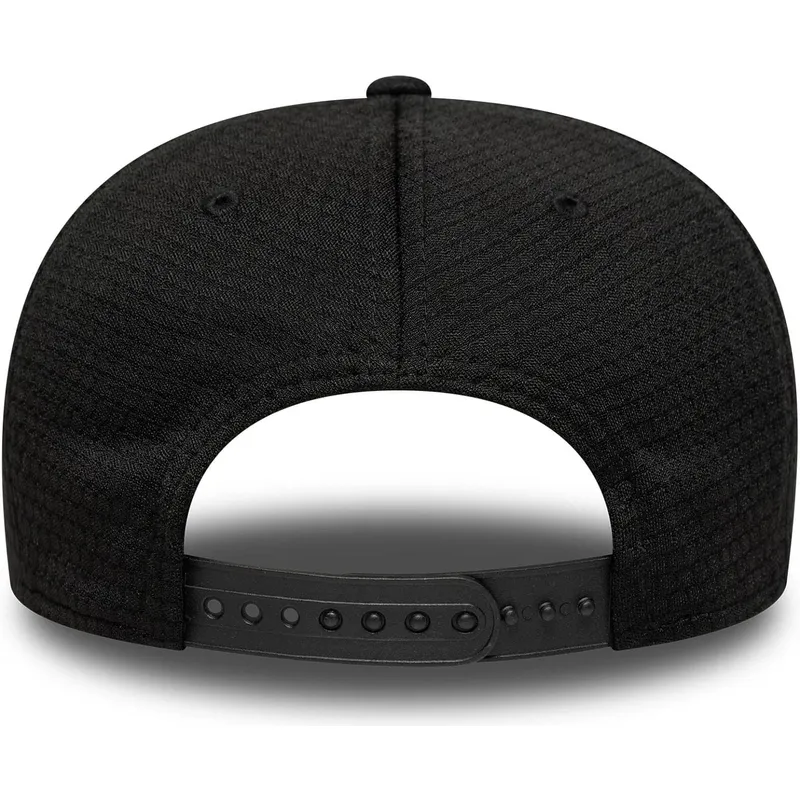 casquette-courbee-noire-snapback-9seventy-stretch-snap-mesh-flawless-new-york-yankees-mlb-new-era