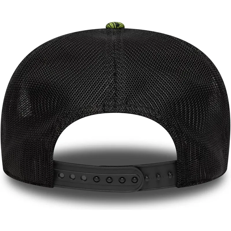 trucker-cap-schwarz-und-gelb-9seventy-stretch-snap-all-over-print-von-valentino-rossi-vr46-motogp-von-new-era
