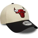 casquette-courbee-beige-et-noire-ajustable-9forty-colour-block-chicago-bulls-nba-new-era
