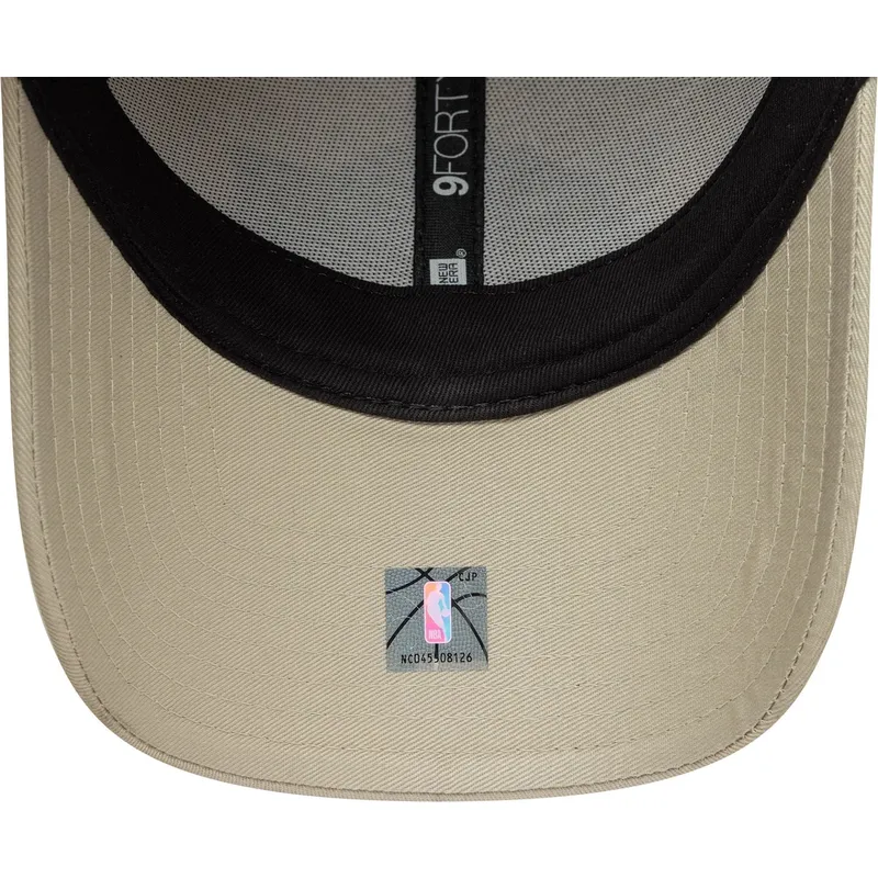 beige-gebogene-snapback-kappe-9forty-metallic-der-los-angeles-lakers-nba-von-new-era