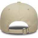casquette-courbee-beige-ajustable-avec-logo-marron-9forty-league-essential-los-angeles-dodgers-mlb-new-era