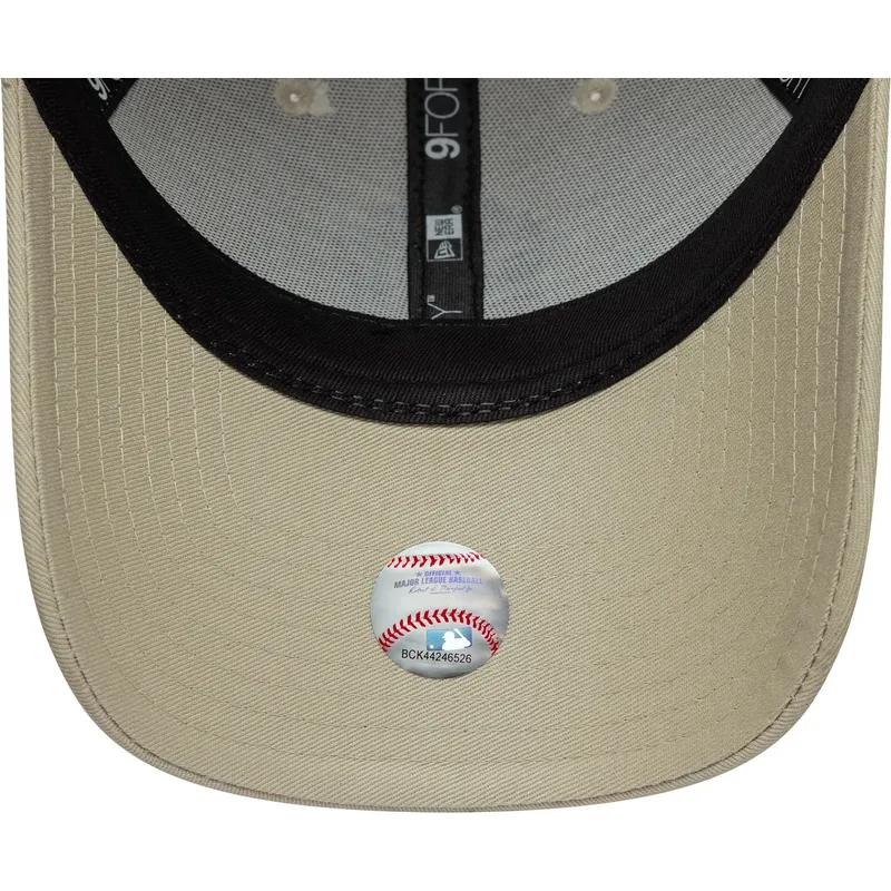casquette-courbee-beige-ajustable-9forty-camo-infill-new-york-yankees-mlb-new-era