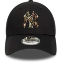 casquette-courbee-noire-ajustable-9forty-camo-infill-new-york-yankees-mlb-new-era
