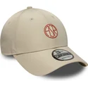 beige-verstellbare-curved-cap-9forty-streetwear-der-associazione-sportiva-roma-serie-a-von-new-era