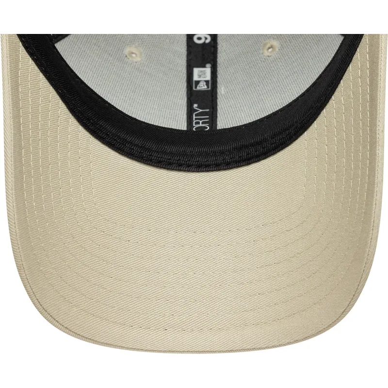 casquette-courbee-beige-ajustable-9forty-seasonal-racing-bulls-f1-team-formula-1-new-era